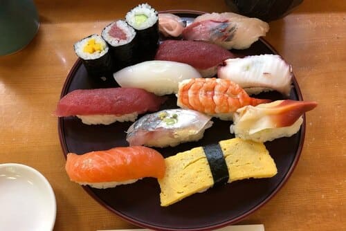 浜松町の寿司屋おすすめ10選!駅前の高コスパ人気店や隠れた名店も!