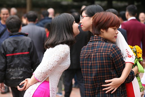 心の闇が深い人の心理・特徴7選!