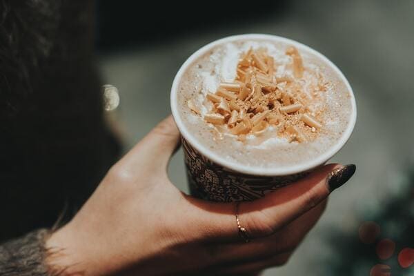 スタバの裏メニュー一覧|おすすめのカスタマイズとオーダーの方法まとめ