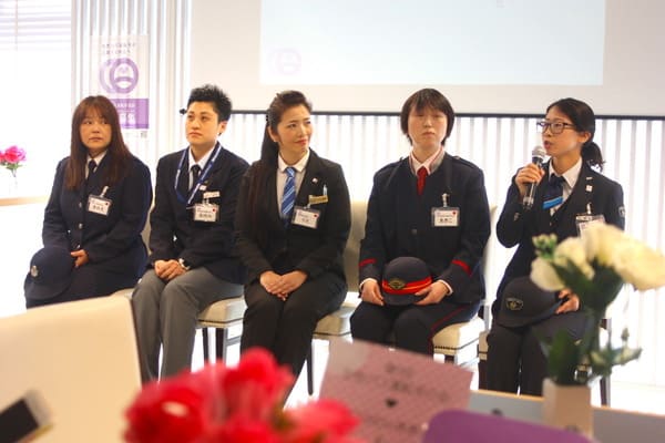 新しい憧れの職業へ。「女性バス運転手」という働き方の魅力とは