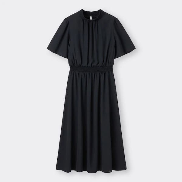 買わない理由が見つからない!美人見え確実のGU「黒ワンピース」は売切れ前に絶対手に入れて!