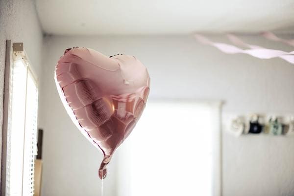 寝起きのキスは嬉しい?気になる口臭対策とおはようのキスをする心理