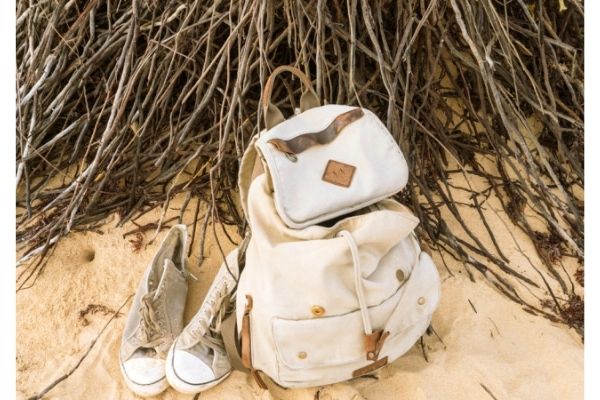 【心理テスト】無人島に1つだけ持っていくなら?選んだものでわかる「あなたの本当の性格」