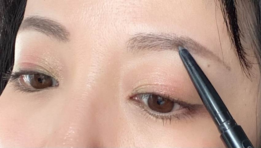 それが失敗の原因です!お悩み別「NG眉」を「垢抜け眉」にするテク4選