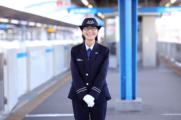 「自分らしい働き方を追求したら、地下鉄・バスの運転士になっていた」横浜市交通局の女性に聞くフラットな仕事選び