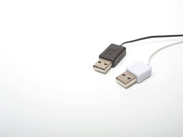 iPhoneの充電器ケーブルをコンビニで買う時の注意点5つ!