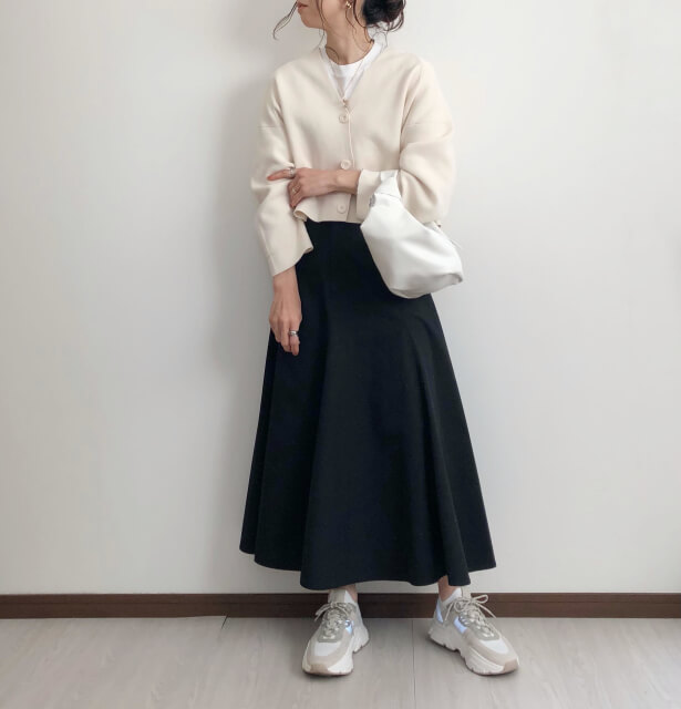 ユニクロで見つけたらラッキー!迷わず買うべき大人気スカートで大人可愛い4style