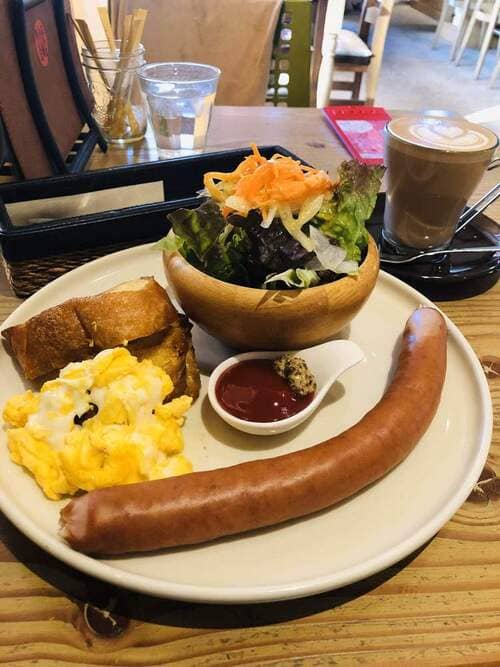 桑名市のモーニング人気店13選!定番カフェ朝食や駅前の早朝営業店も!