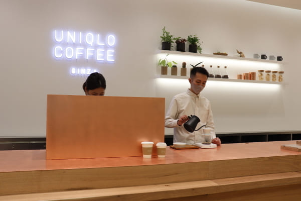 ユニクロ史上初のカフェ付き♡まるでテーマパーク?!リニューアルオープンした銀座店に潜入レポ1.jpg