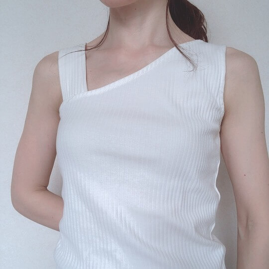 アシメが苦手…な人必見!GU「タンクトップ」で叶う♡148cmさんおすすめスタイルアップ術