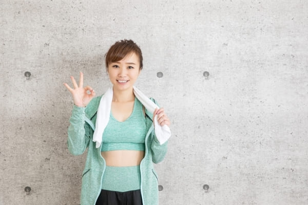 テレワーク・おこもりの運動不足解消!自宅でできる簡単ストレッチで体も心もリフレッシュ!
