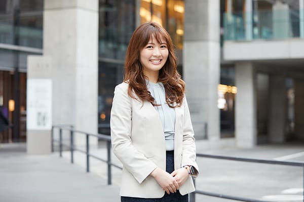 事務から営業に転身した女性が思う、仕事の“楽しさ”の正体