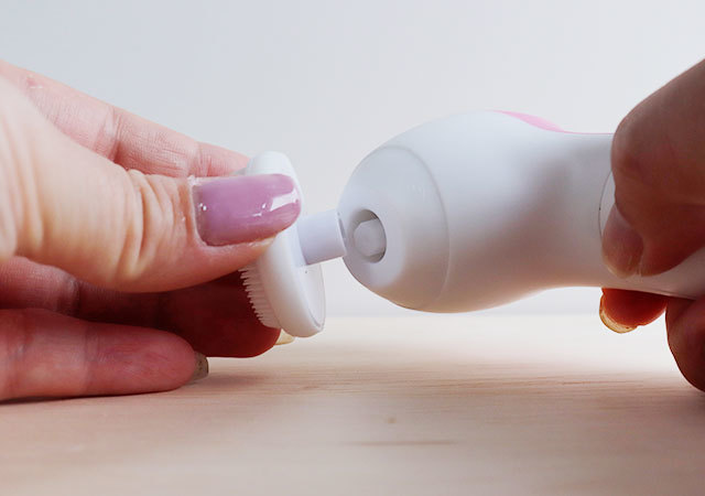 なぜコレがダイソーに…?!300円って安すぎでしょ!売り切れる予感しかない家電が爆誕!