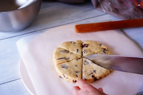 人気カフェのメニューを再現!ホットケーキミックスで簡単に作れる♡スタバ風スコーン