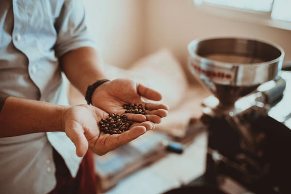 スリムコーヒー(SLIM COFFEE)の口コミと効果をレビュー!おすすめの理由と飲み方も紹介