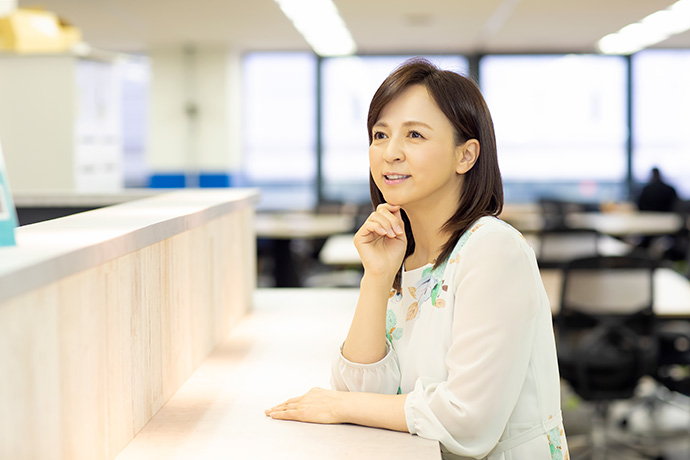 40代で早大入学。女優・いとうまい子の人生を変えた“流れのままに”学ぶスタンス