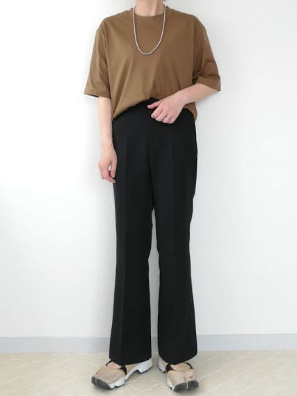 ワークマンの780円「Tシャツ」がスゴい…!大人女子も使える3色をサイズ違いで徹底レポ!