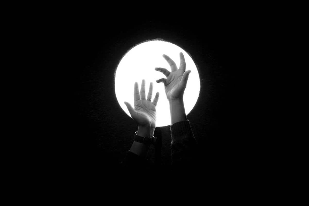激務薄給・パワハラ企業で働く人が転職先すらブラック企業へ誘導される3つの罠と対処法