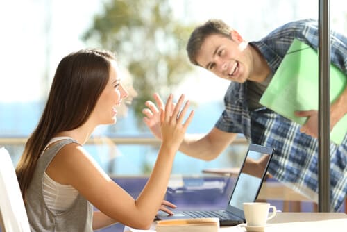 内向的な人の性格の特徴11選!外向的な人との行動の違いは?