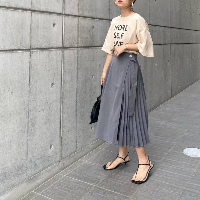 渋めカラーで秋を先取り!マネするだけでこなれて見える♡「Tシャツコーデ」7Style