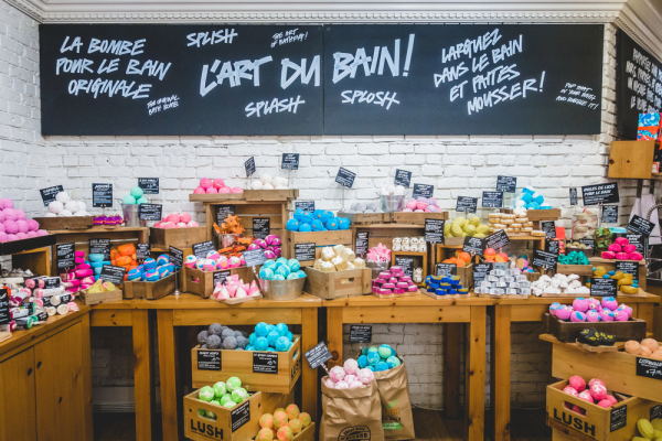 LUSH 原宿店