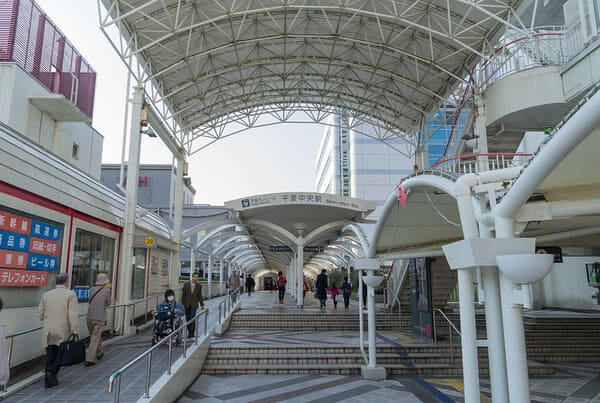 千里中央駅近くの靴屋おすすめ7選!人気の大型店やオシャレな専門店も!