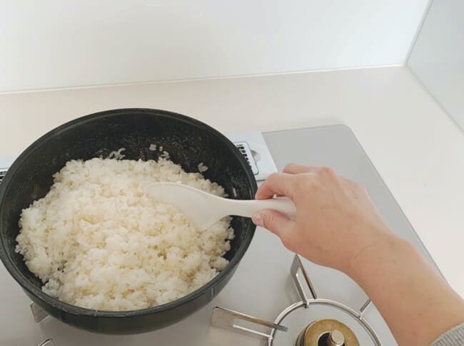 片付けのプロがやってる!「スッキリ片付いたキッチンをつくる5つのコツ」1.jpg