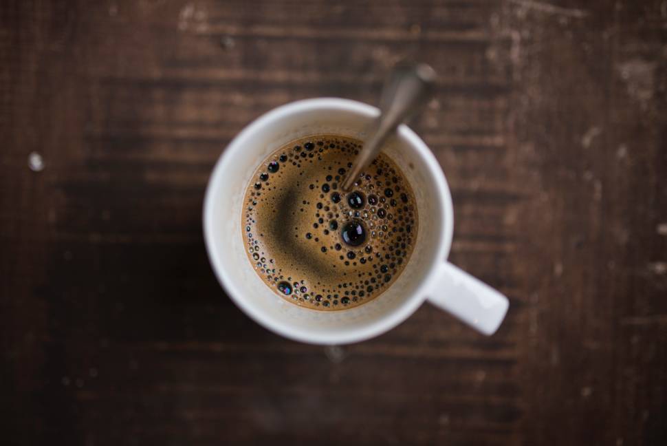 インスタントコーヒーをもっとおいしく!ひと手間で本格的な味わいにするコツ