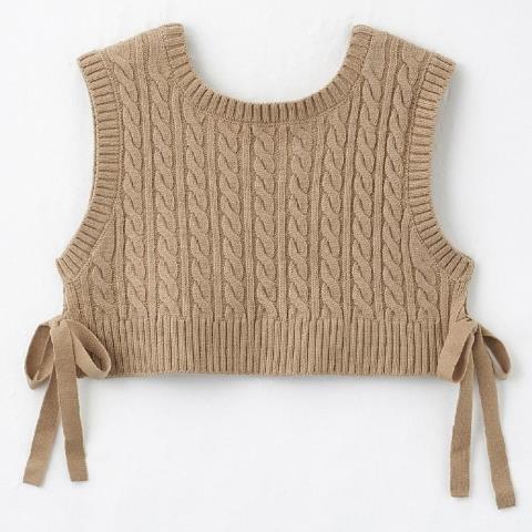 シンプルで着回し力抜群。しまむら×michillのコラボアイテムは急いでゲットが吉。