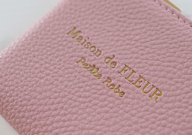 付録に本格レザー調ミニ財布?!大人かわいいデザインが春にぴったり♡MORE5月号