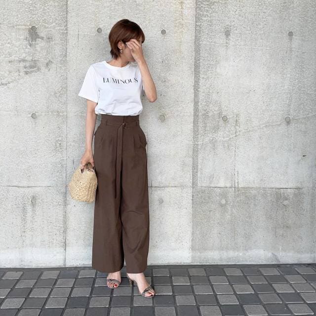 渋めカラーで秋を先取り!マネするだけでこなれて見える♡「Tシャツコーデ」7Style
