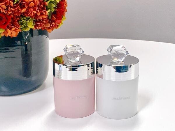ジュエリーのようなキャップに釘付け。「JILLSTUART」の高見え付録は推せる。
