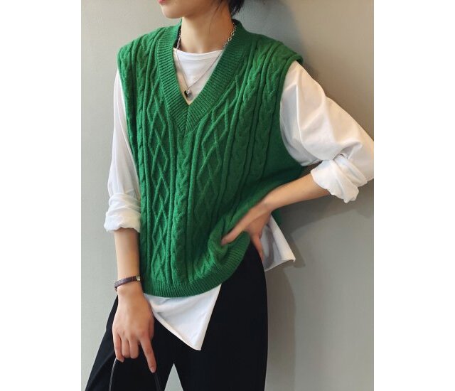 【今年のトレンドカラー】グリーンを取り入れたおすすめアイテム