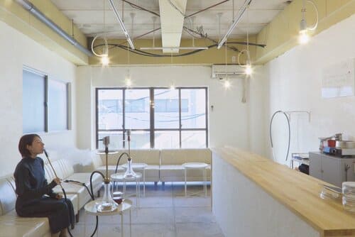 九州エリアでチルできるシーシャ屋15選!個室・持込可の水タバコ専門店も!