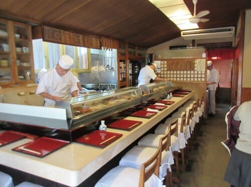 日本橋(東京)お寿司の名店11選!ミシュラン獲得店や高コスパな名店も!