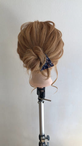 ゴムとクリップだけで崩れない♡不器用さんでもできる!垢抜けお団子ヘアアレンジ
