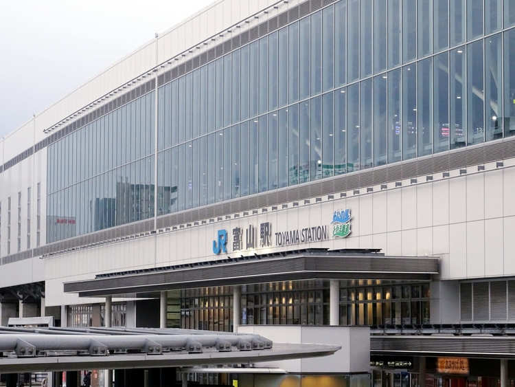 富山市で人気の家具屋・インテリア店15選!ショールームや中古&アウトレットも!