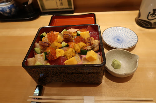 日本橋(東京)お寿司の名店11選!ミシュラン獲得店や高コスパな名店も!