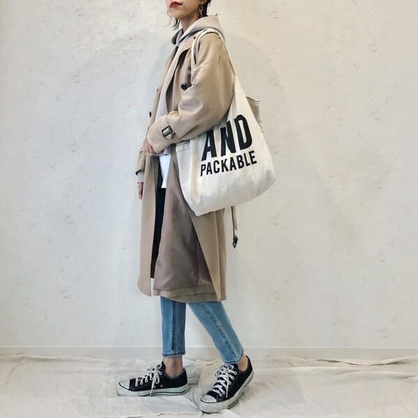 ユニクロ大人気「パーカー」を新旧比較!新作は着膨れ注意?!大人女子の正解コーデ術