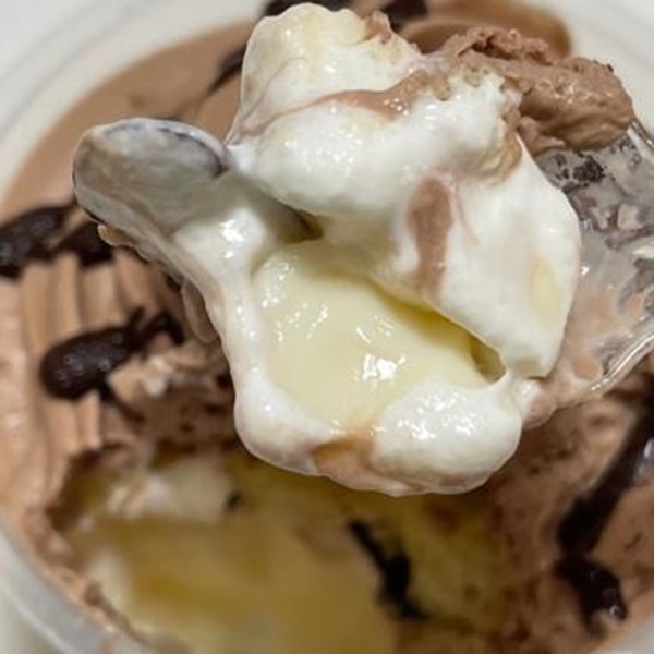 セブンイレブン,チョコホイップのミルクプリンケーキ