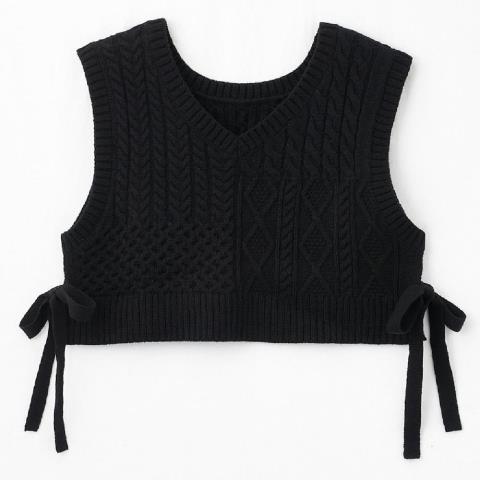 シンプルで着回し力抜群。しまむら×michillのコラボアイテムは急いでゲットが吉。