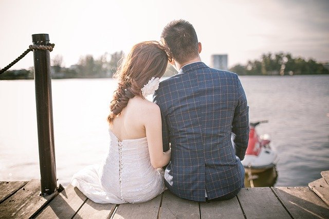 女性が結婚したい男性の特徴とは?理想の職業・性格・年収・芸能人ランキング!