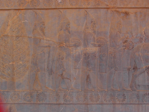 【イラン】古代オリエント人のレリーフは必見!ペルシア帝国時代の遺跡「ペルセポリス」