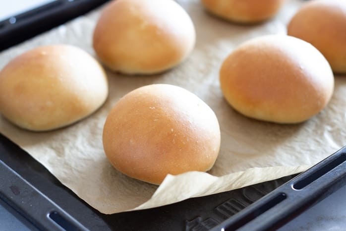 SNSで話題のスイーツパンがおうちで簡単に作れる!クリームたっぷり♡「マリトッツォ」