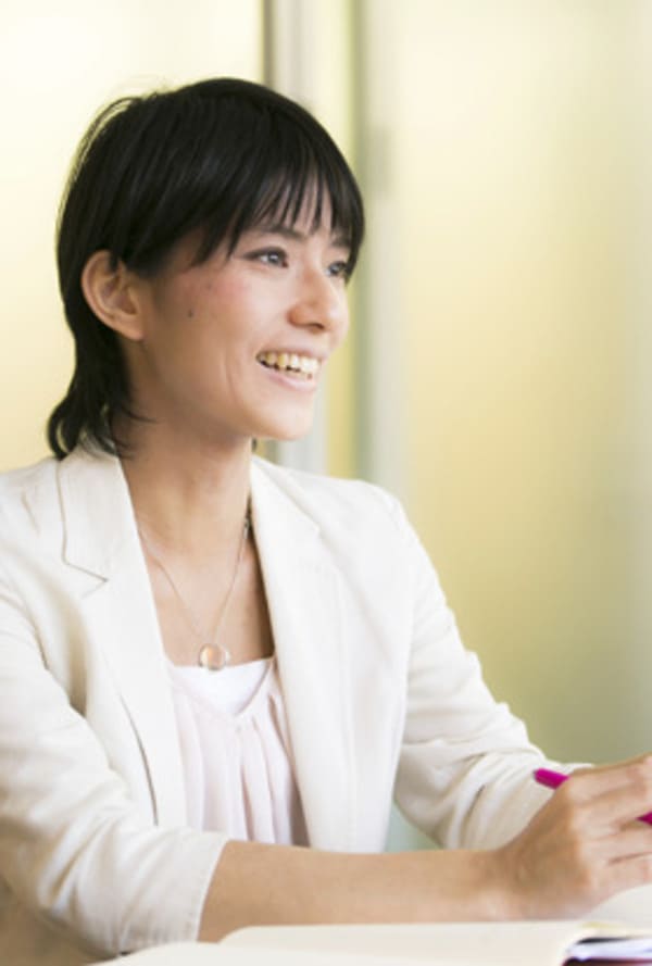 バリキャリ女性ほど育休後に辞めてしまう? 「『育休世代』のジレンマ」著者に聞く男性的競争社会の落とし穴
