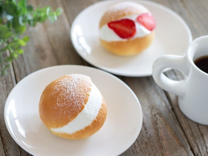 SNSで話題のスイーツパンがおうちで簡単に作れる!クリームたっぷり♡「マリトッツォ」