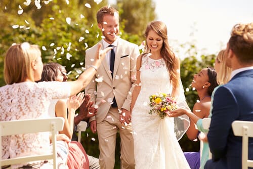 中距離恋愛のコツ5つ!会う頻度・結婚の時期のベストは?