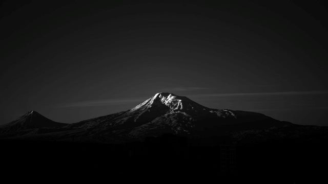 オーブは心霊写真?色別に意味と正体を解説します!