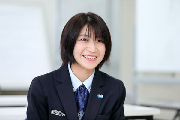 「自分らしい働き方を追求したら、地下鉄・バスの運転士になっていた」横浜市交通局の女性に聞くフラットな仕事選び