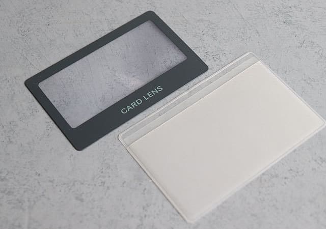 ダイソーのルーペにこんな使い方が!?スマホ世代にこそ知ってほしい!便利な活用術1.jpg